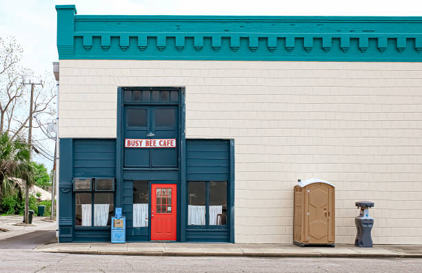 Portable Toilet Options We Offer in Clearlake, CA